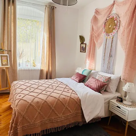 아파트 The Change House- Cozy Vibe Terasa Dormitoare Separate 브라쇼브