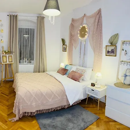 The Change House- Cozy Vibe Terasa Dormitoare Separate 브라쇼브