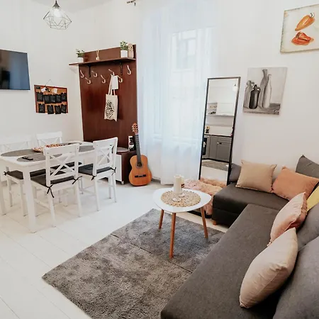 The Change House- Cozy Vibe Terasa Dormitoare Separate 브라쇼브