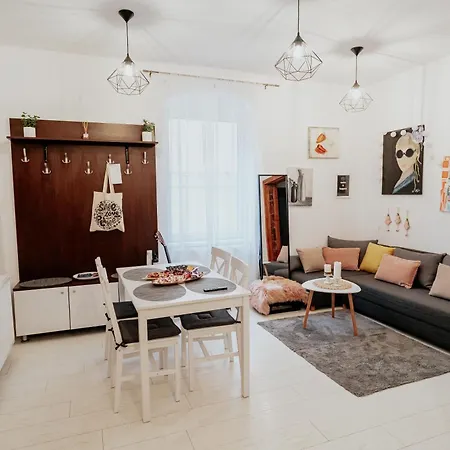 The Change House- Cozy Vibe Terasa Dormitoare Separate * 브라쇼브