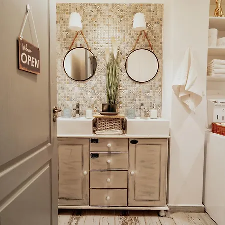 The Change House- Cozy Vibe Terasa Dormitoare Separate *